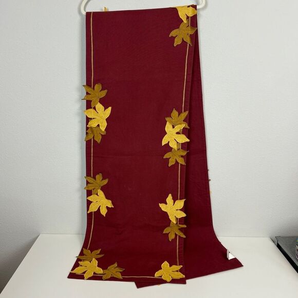 Williams Sonoma Maroon Autumn Leaves Appliqué Table Runner 16x89 inches - Picture 1 of 6